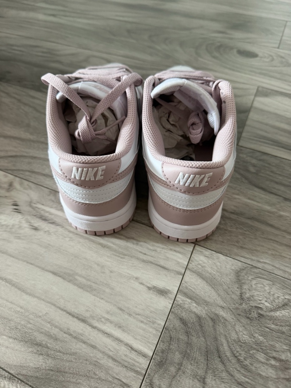 NIKE WOMEN'S DUNK LOW - WHITE/PARTICLE ROSE SIZE 7 - Picture 3 of 6